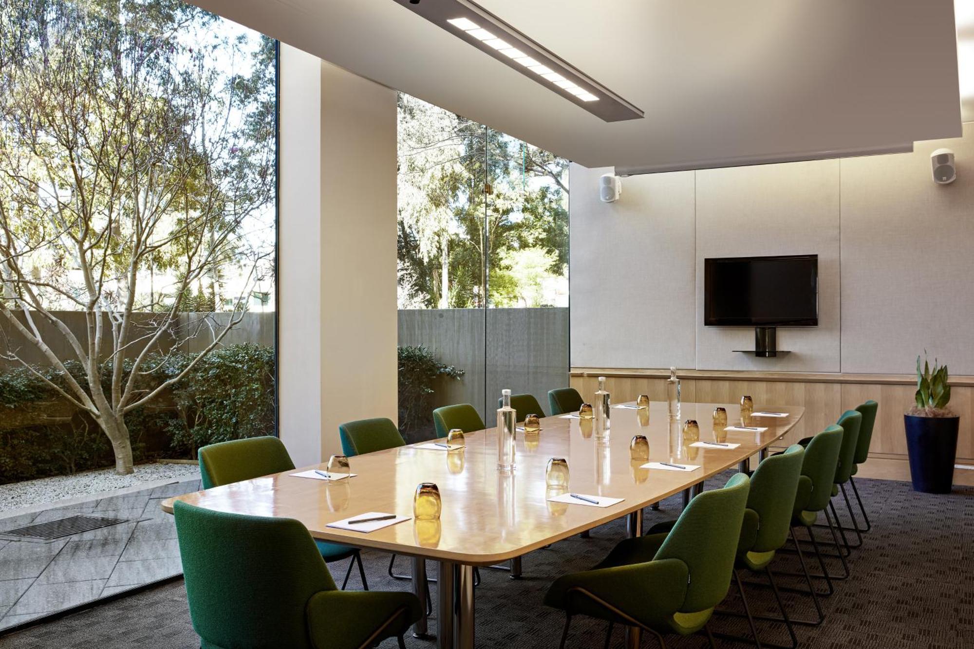 Отель Crowne Plaza Sydney Macquarie Park By Ihg Экстерьер фото