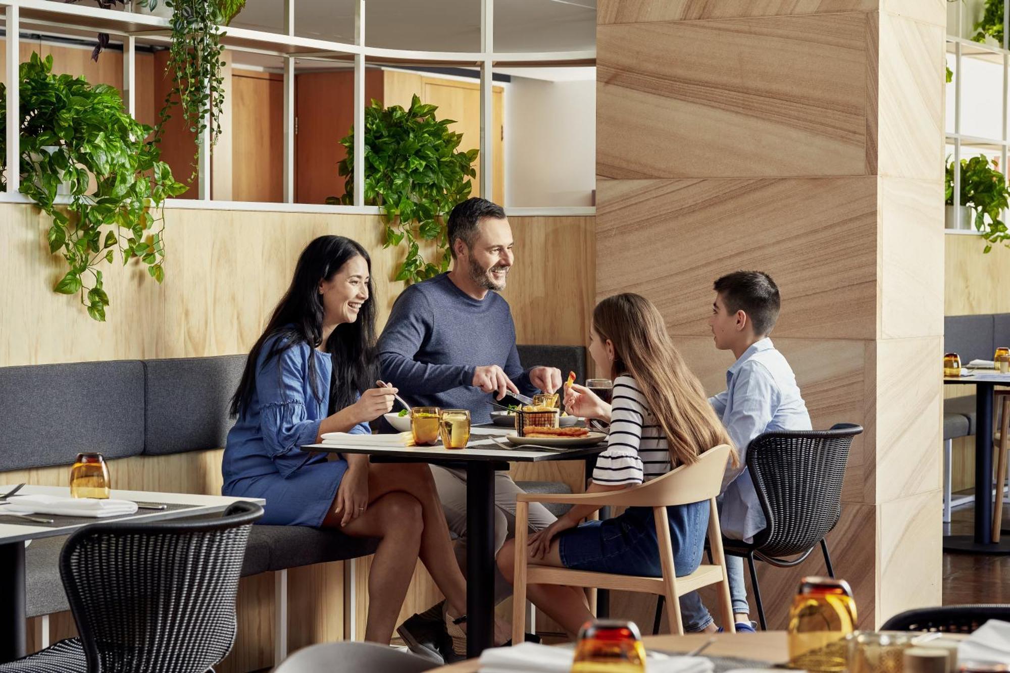 Отель Crowne Plaza Sydney Macquarie Park By Ihg Экстерьер фото